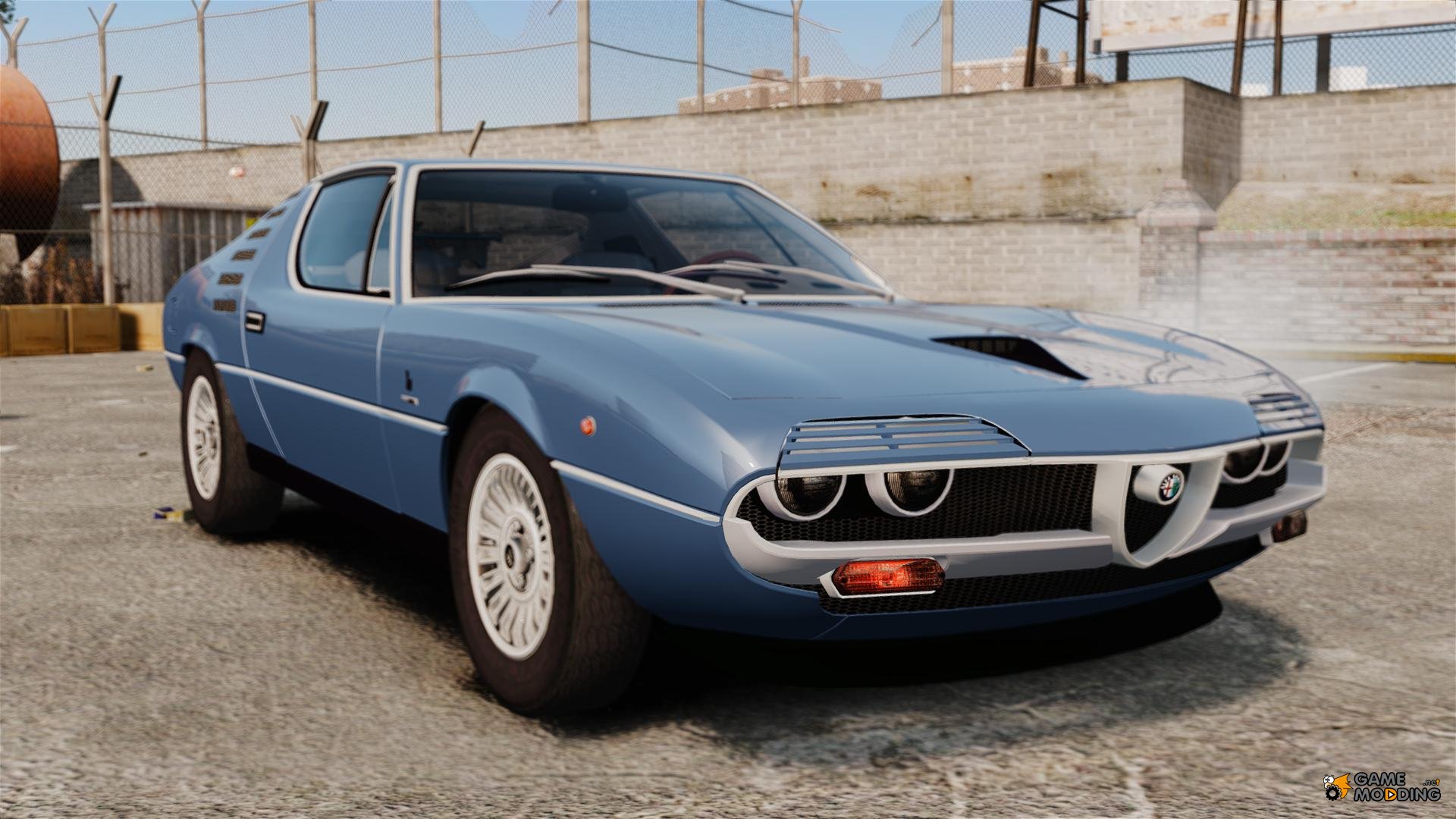 Alfa Romeo Montreal.